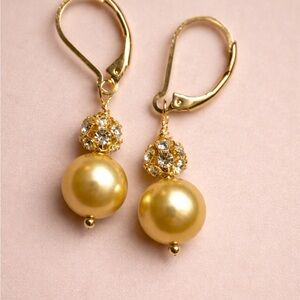 Elegant Gold Pearl Drop Earrings